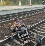 Tragedia w Jackowie koło Kruszyny. Nie żyje mężczyzna, który wjechał ciągnikiem pod pociąg Intercity AKTUALIZACJA