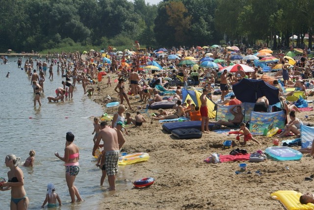 W sobotę nie brakowało chętnych do plażowania nad Pogorią III