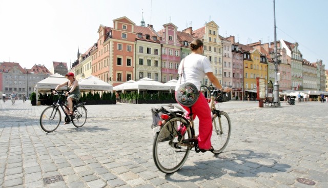 W praktyce wielu rowerzystów zakaz i tak ignoruje, choć zdaniem urzędników to podejście się zmienia