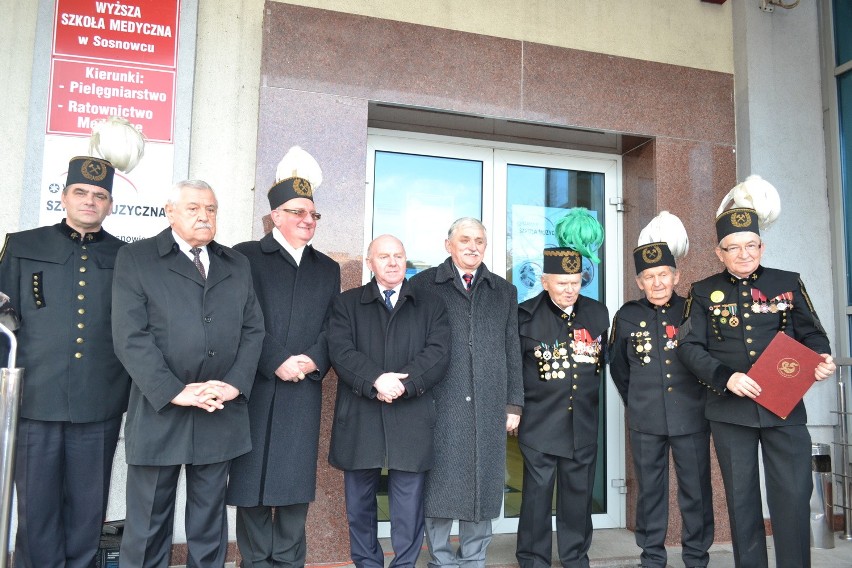 Sosnowiec: tłumy mieszkańców Niwki na pierwszej od szesnastu lat Barbórce [ZDJĘCIA i WIDEO]