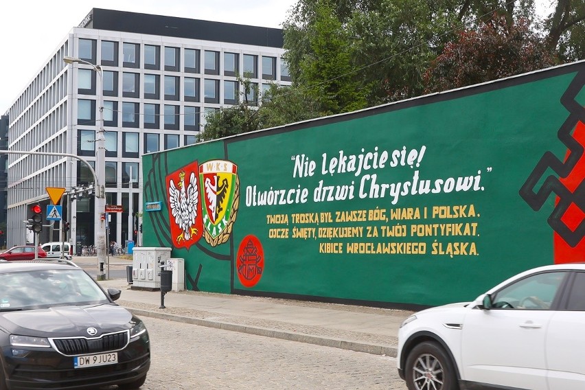 Przy Ostrowie Tumskim powstał ogromny mural stworzony przez...