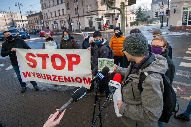 Bydgoszczanie w kwestii wyburzeń kamienic są wyjątkowo zgodni - chcą inwestycji tramwajowych poprowadzonych tak, by nie trzeba było niszczyć istniejącej zabudowy.