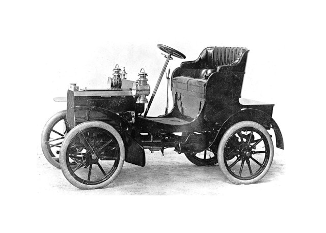 Peugeot Type 35 z roku 1902 został wyprodukowany w imponującej na owe czasy serii 800 egzemplarzy