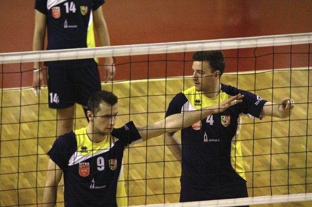 Jarosław Pizuński  (z lewej) jest pewniakiem w składzie Stali, a Maciej Kęsicki musi się pogodzić z rolą rezerwowego. Obaj na pewno dadzą z siebie w sobotę i niedzielę wszystko, gdyż cel jest bardzo blisko.