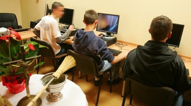 Pracownia komputerowa to ulubiona atrakcja wychowanków ośrodka.