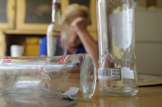 32-latka z Włocławka, która opiekowała się dwójką dzieci, miała 1,7 promila alkoholu w organizmie.