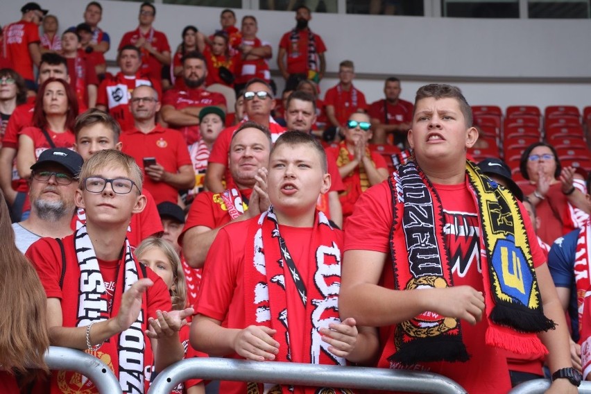 Widzew walczy w Łodzi ze Stalą –na swoim obiekcie gra jak lider