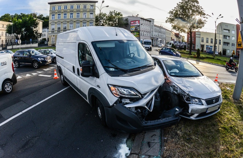 Na rondzie Bernardyńskim doszło dziś wieczorem (środa, 14...