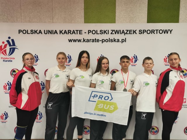 Młodzi karatecy z klubu Nidan Zawadzkie zdobyli 5 medali na Mistrzostwach Polski.