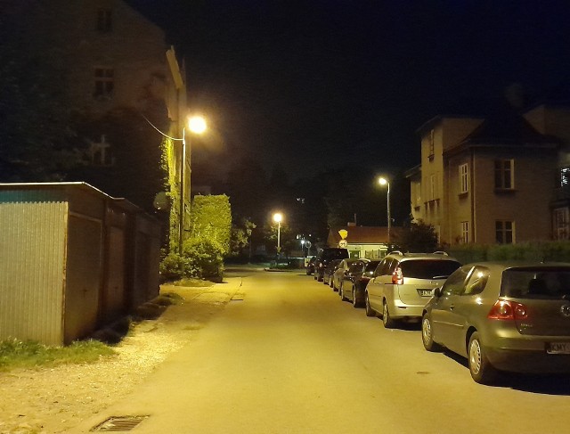 Latarnie przez całą noc mają świecić tylko w "kluczowych miejscach miejscach miasta i gminy oraz na skrzyżowaniach"
