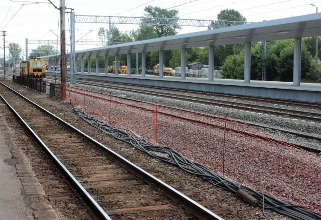 Remont peronów i torowiska na dworcu w Radomiu