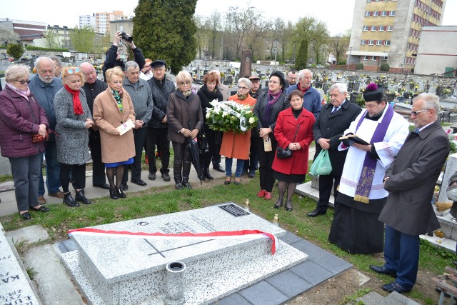 Rada Seniorów odnowiła grób dawnego dyrektora Teatru Zagłębia