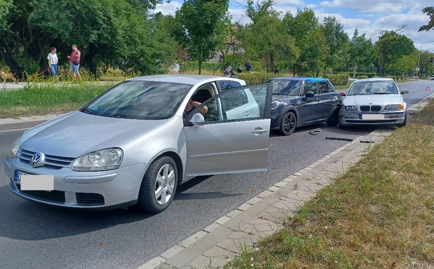 Wypadek na ul. Karkonoskiej we Wrocławiu 15.07.2022