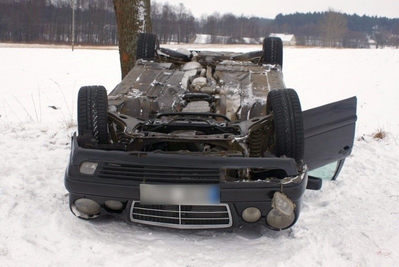 Na miejscu mundurowi wstępnie ustalili, że 74-latek...