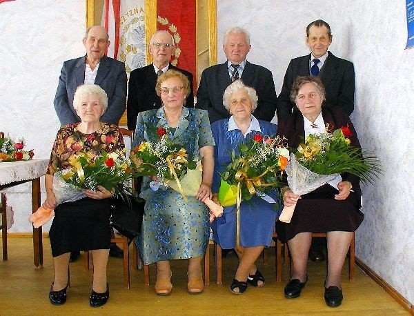 Fot. ARCHIWUM USC  Helena i Stanisław Leszczyńscy, Wanda i  Antoni Brygmanowie, Tekla i Hilary Puchowscy  oraz Irena i Jan Romanowscy