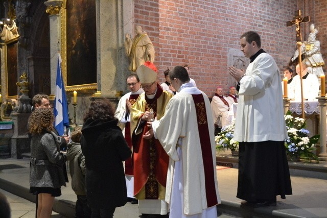 Biskup Jan Wieczorek świętował w sanktuarium w Rudach swoje 80 urodziny [ZDJĘCIA]