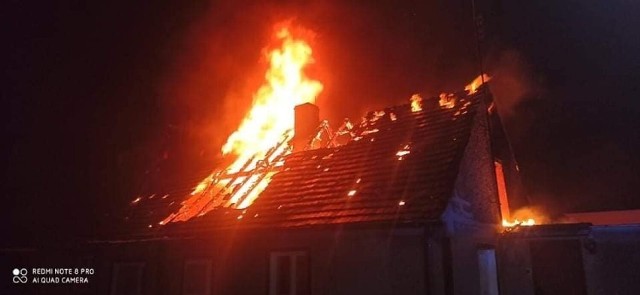 Pożar domu w Łagoszowie Wielkim 17.01.2022