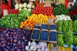 Czwartek, 11 sierpnia, na targowisku Korej w Radomiu. Jakie ceny owoców i warzyw? Zobacz zdjęcia 