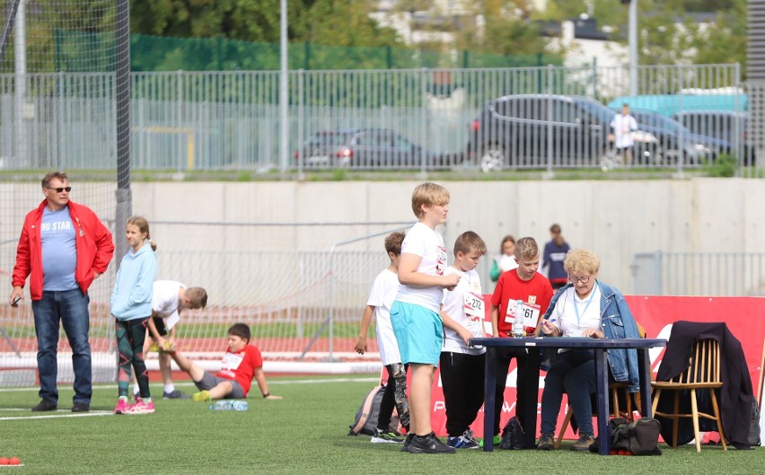 Lekkoatletyczne Nadzieje Olimpijskie w Kielcach. Startowało 360 dzieci z województwa świętokrzyskiego. Zobaczcie zdjęcia