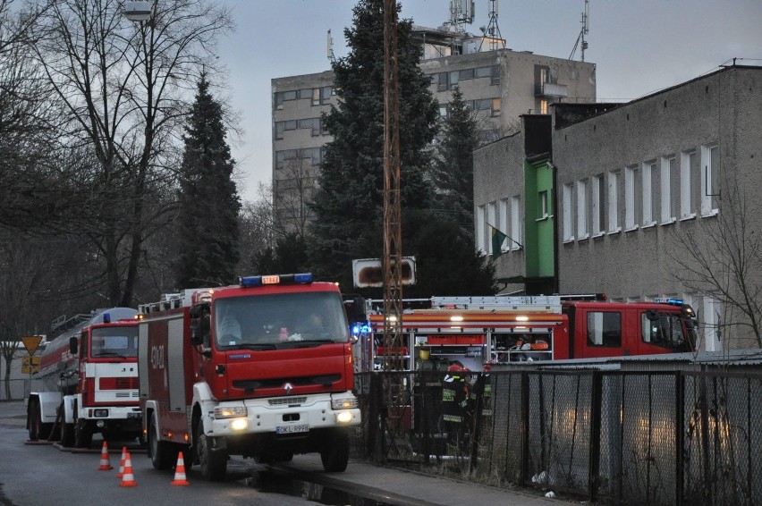 Pożar wybuchł na terenie składnicy materiałów wtórnych przy...