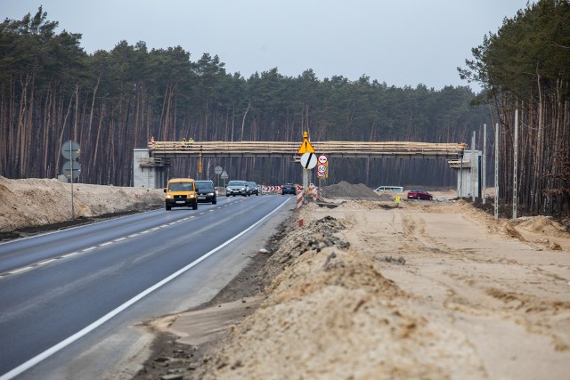 Obwodnica w Lisim Ogonie to jeden z niewielu gotowych odcinków S10 w regionie (zdjęcie z 2019 roku).