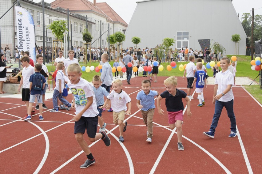 W Niepołomicach powstało centrum sportowo-rekreacyjne