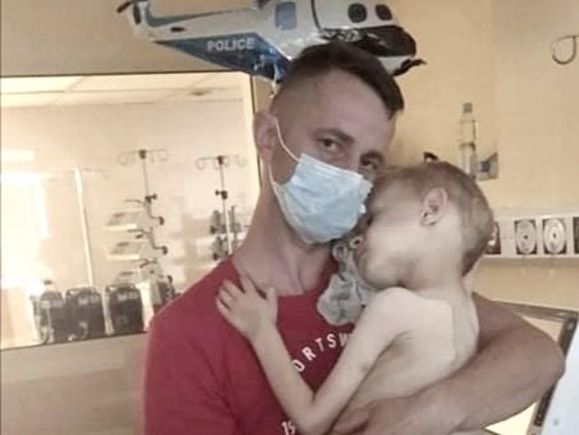 Szymon Kozicki choruje na neuroblastomę IV stopnia. Chłopiec zbiera na szczepionkę przeciw wznowie. 27.01.2023