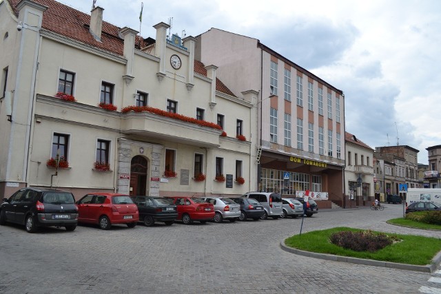 Zadaniem burmistrza nie jest spełnianie indywidualnych potrzeb jednostki, ale zapewnienie jak największego, możliwego do osiągnięcia dobrostanu, nawet gdy jednostkowo możemy czuć się pokrzywdzeni zbyt dużym podatkiem od nieruchomości....