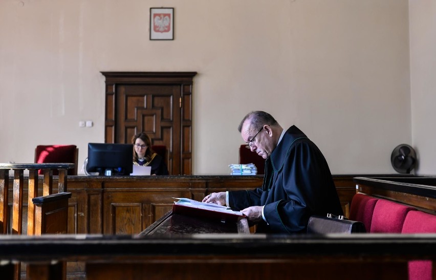 Zeznania świadków w procesie Pawła Adamowicza, dotyczącym...