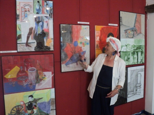 W Domu Kultury Orion spotyka się także Klub Miłośników Sztuki. Na wystawach prezentuje dorobek seniorów.