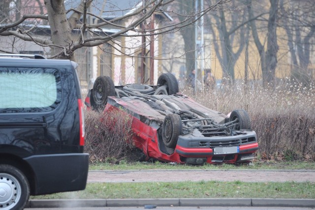 Śledztwo w sprawie wypadku w Kamieniu Pomorskim. Kierowca był w małym stopniu odurzony narkotykami. Za to był mocno pijany.