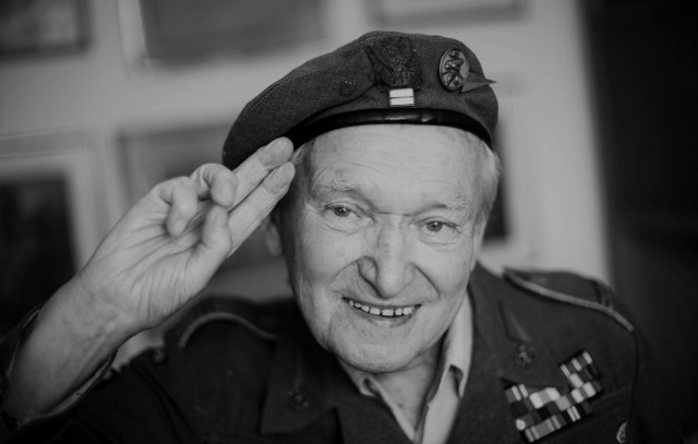 W wieku niespełna 98 lat zmarł prof. podpułkownik Wojciech Narębski, bohater walk o Monte Cassino.