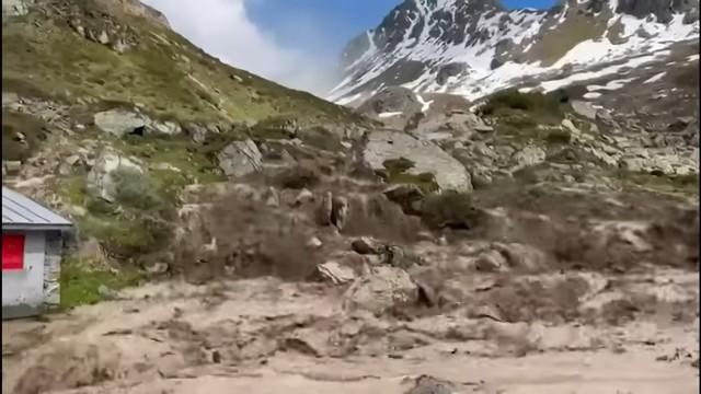 Szczyt austriackiej góry Fluchthorn zawalił się w wyniku zejścia potężnej lawiny błotnej