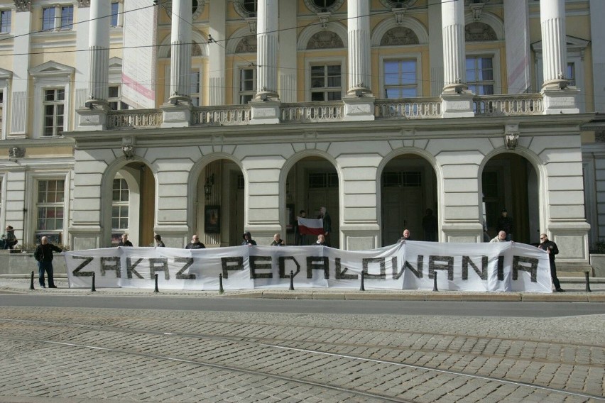 Marsz Równości i nielegalne zgromadzenia NOP we Wrocławiu -...