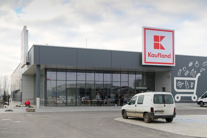 Godziny otwarcia sklepów Kaufland w majówkę 2019 bez...