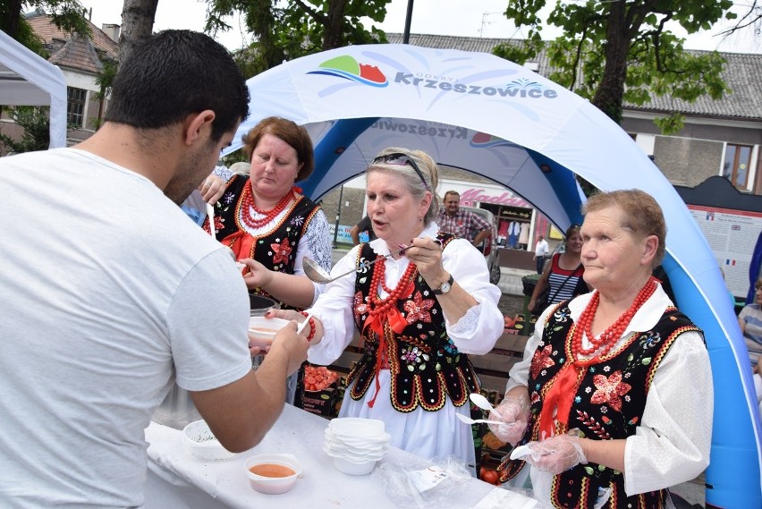 Pomidorowe święto w Krzeszowicach. Konkursy z warzywnymi okazami 
