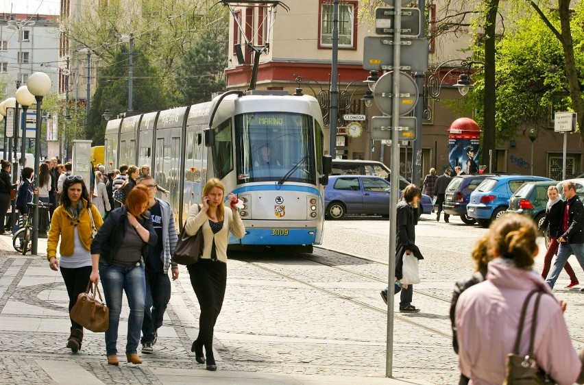Wrocław: Dlaczego na Szewskiej tramwaj nie jeździ w obu kierunkach?