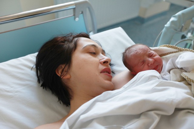 Urlop macierzyński 2013: Roczny płatny urlop po urodzeniu dziecka
