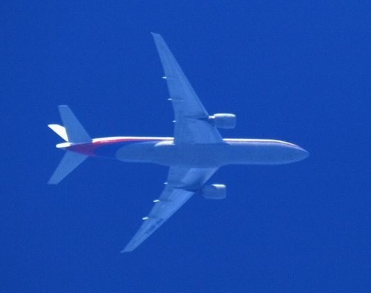 Krośnieński spotter sfotografował malezyjskiego Boeinga, który rozbił się na Ukrainie [FOTO]