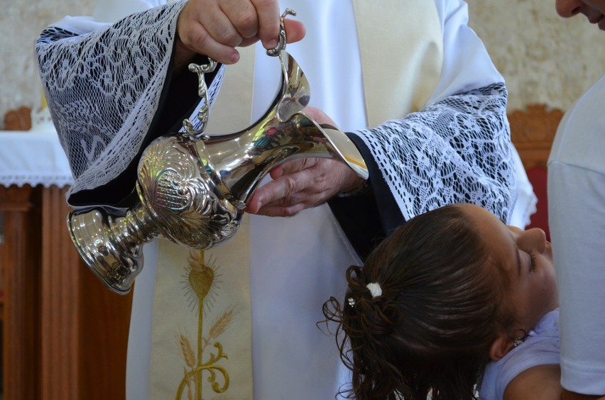 Chrzty w diecezji zielonogórsko-gorzowskiej są ważne.