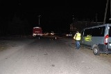 Tragiczny wypadek pod Łodzią. Fiat zderzył się ze skodą w Woli Rakowej, jedna osoba nie żyje