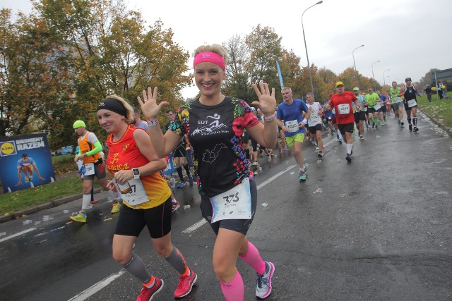 19. PKO Poznań Maraton nie jest już największym biegiem w stolicy Wielkopolski, ale wciąż jest wizytówką naszego miasta wśród biegaczy