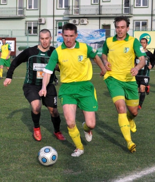 Piłkarze Siarki Tarnobrzeg odnieśli efektowne zwycięstwo w Białej Podlaskiej.
