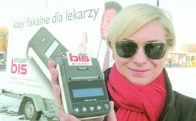 Kasy fiskalne dla lekarzy i prawników 2011. Katarzyna Radomska z firmy Stoper Bis kusi nowoczesnym modelem z kopią elektroniczną