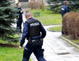 31-latek, który dźgnął nożem policjanta, został tymczasowo aresztowany
