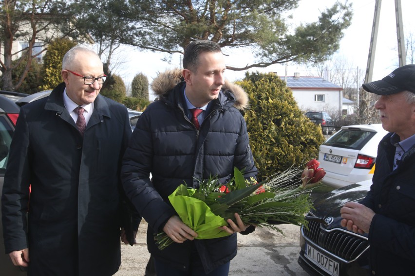 Władysław Kosiniak-Kamysz znów na Podkarpaciu. Zjadł śniadanie w gospodarstwie rodziny Rewerów z Niechobrza [ZDJĘCIA]