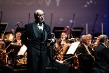 Wiesław Ochman zaśpiewał przed białostocką publicznością. Światowej sławy śpiewak operowy wystąpił na scenie Opery i Filharmonii Podlaskiej
