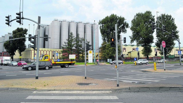 Skrzyżowanie DK44 z ulicami Bielską i Katowicką jest największe w Tychach i w godzinach szczytu najbardziej zakorkowane. Po remoncie ma być bezkolizyjne. To tu powstanie tunel