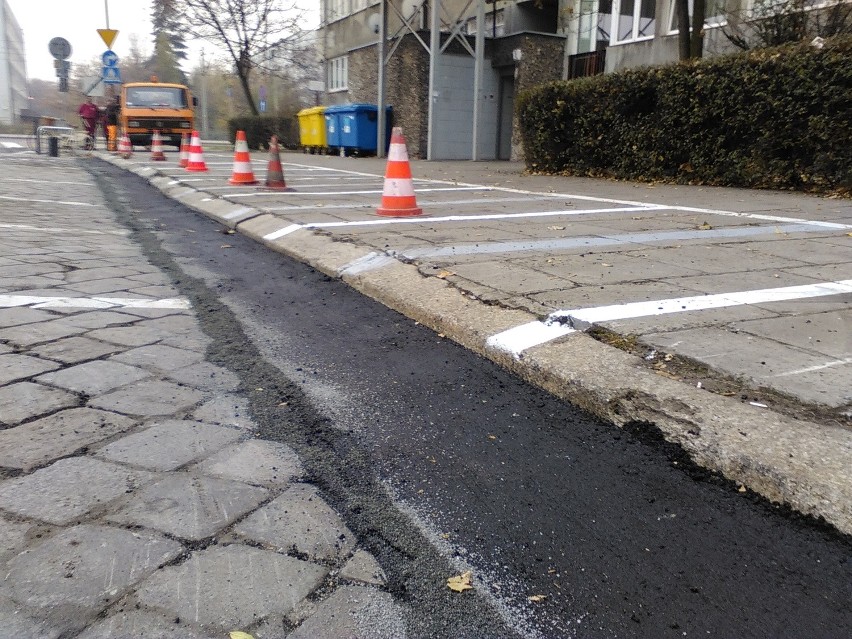 Parkowanie w centrum. Po naszym tekście drogowcy zrobili poprawki