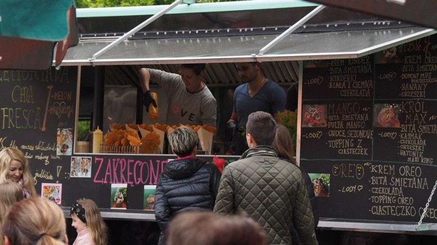 Zobaczcie nowe zdjęcia z Festiwalu Smaków Food Trucków,...